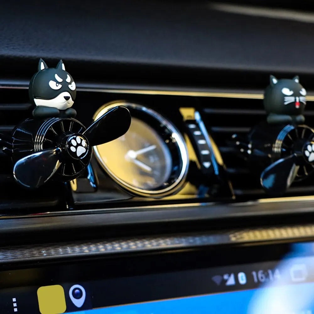 Car Air Freshener Bear Pilot Auto Accessories Interior Perfume Diffuser Rotating Propeller Outlet Fragrance Magnetic Design