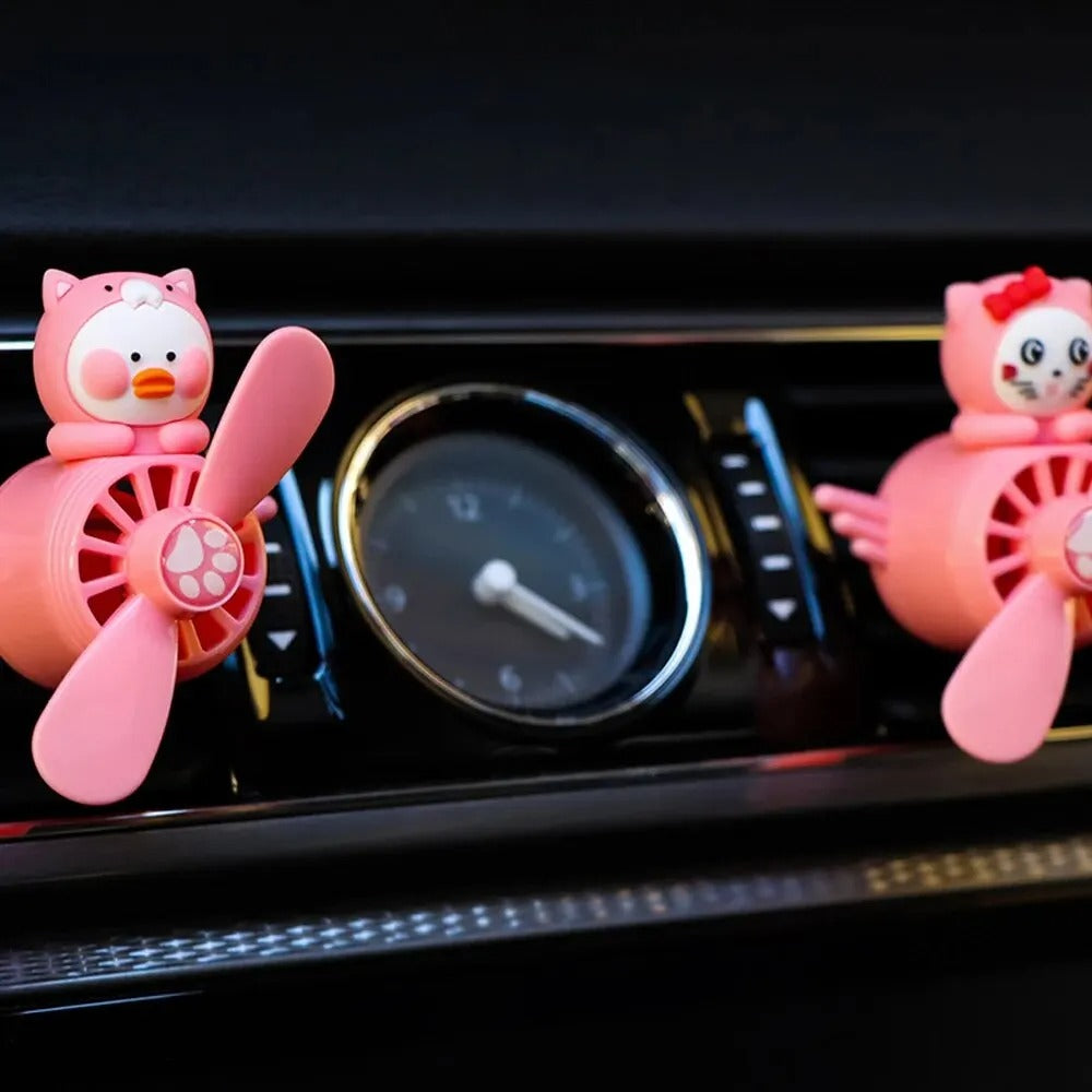 Car Air Freshener Bear Pilot Auto Accessories Interior Perfume Diffuser Rotating Propeller Outlet Fragrance Magnetic Design